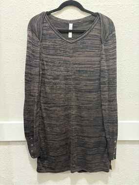 Indigenous Women's Brown and Black Knit Tunic Sweater Size Large